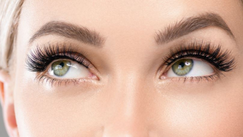 Lifting de Pestañas y Manicura en Eliand desde 20 €